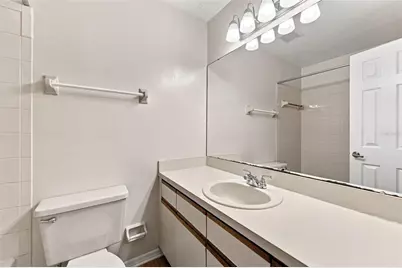 2350 Fletchers Point Circle, Tampa, FL 33613 - Photo 19
