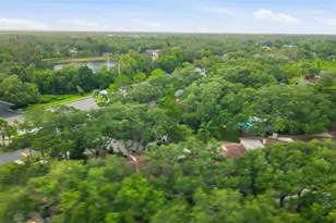 2350 Fletchers Point Cir, Tampa, FL 33613 - Photo 33