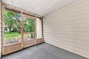 2350 Fletchers Point Cir, Tampa, FL 33613 - Photo 29