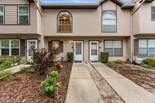 2350 Fletchers Point Cir, Tampa, FL 33613 - Photo 3