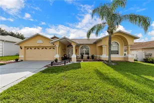 1622 Crazy Horse Dr, Lutz, FL 33548 - Photo 1