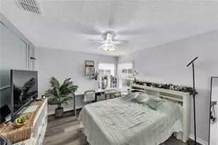 1622 Crazy Horse Dr, Lutz, FL 33548 - Photo 31