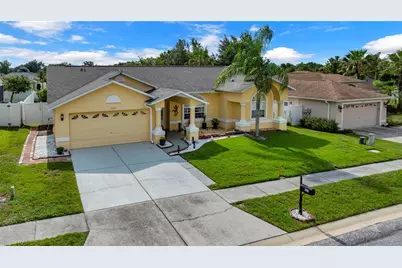1622 Crazy Horse Dr, Lutz, FL 33548 - Photo 3