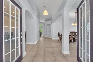 16405 Bridgewalk Dr, Lithia, FL 33547 - Photo 3
