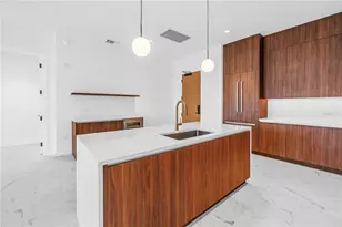 777 3rd Ave N, Saint Petersburg, FL 33701 - Photo 13