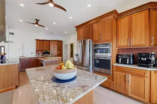 661 79th Cir S, Saint Petersburg, FL 33707 - Photo 25