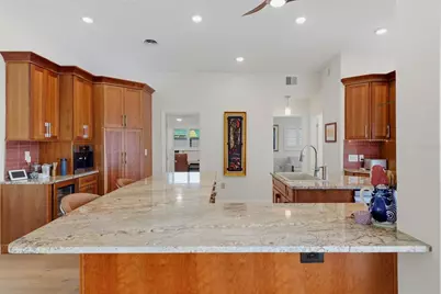 661 79th Circle S, Saint Petersburg, FL 33707 - Photo 13