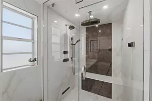 661 79th Cir S, Saint Petersburg, FL 33707 - Photo 39