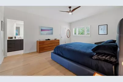 661 79th Circle S, Saint Petersburg, FL 33707 - Photo 23