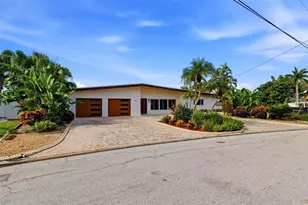 661 79th Cir S, Saint Petersburg, FL 33707 - Photo 71