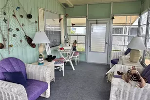 684 Mt Lancaster Ave NE, Saint Petersburg, FL 33702 - Photo 15