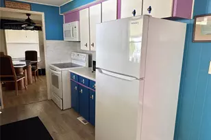 684 Mt Lancaster Ave NE, Saint Petersburg, FL 33702 - Photo 19