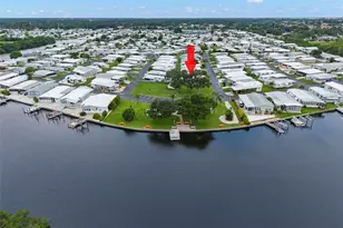 684 Mt Lancaster Ave NE, Saint Petersburg, FL 33702 - Photo 7