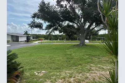 684 Mount Lancaster Avenue NE #644, Saint Petersburg, FL 33702 - Photo 15