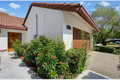 11506 Orilla Del Rio Place, Temple Terrace, FL 33617 - Photo 11