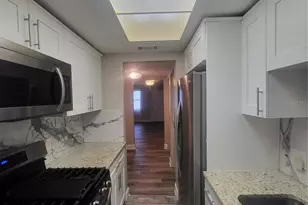 911 Washington Ave, Largo, FL 33770 - Photo 5