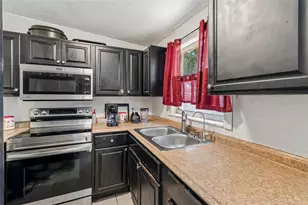 5020 S 86th St, Tampa, FL 33619 - Photo 5
