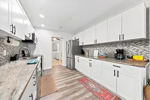 6350 60th Ave N, Saint Petersburg, FL 33709 - Photo 11