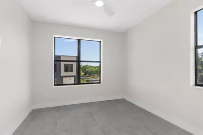 4353 Fontanarosa Village Court, Tampa, FL 33614 - Photo 33