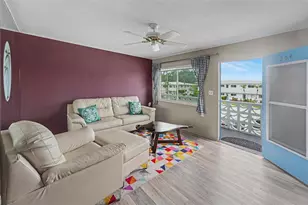 8555 112th St N, Seminole, FL 33772 - Photo 9