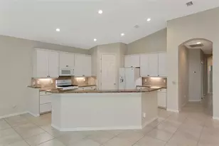 1353 Emerald Dunes Dr, Sun City Center, FL 33573 - Photo 15