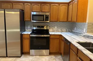 4135 Bismarck Palm Dr, Tampa, FL 33610 - Photo 5