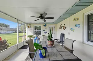 2005 Heathfield Cir, Sun City Center, FL 33573 - Photo 31