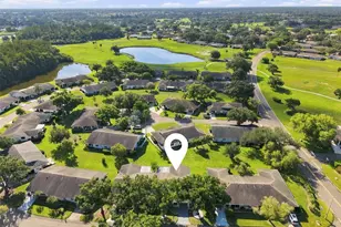 2005 Heathfield Cir, Sun City Center, FL 33573 - Photo 3