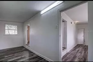 8428 N Highland Ave, Tampa, FL 33604 - Photo 9