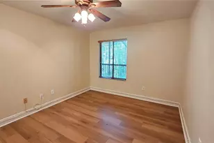 11722 Raintree Lake Ln, Tampa, FL 33617 - Photo 27