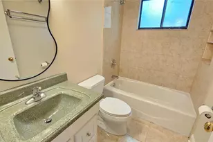 11722 Raintree Lake Ln, Tampa, FL 33617 - Photo 21