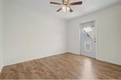 3913 N Lynn Avenue, Tampa, FL 33603 - Photo 9