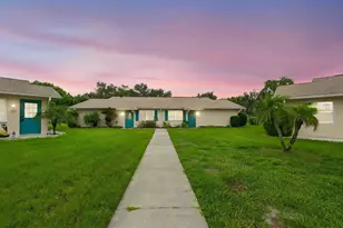 1906 Canterbury Ln, Sun City Center, FL 33573 - Photo 1