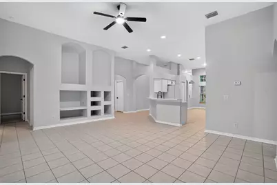 11610 Jordans Landing Court, Riverview, FL 33569 - Photo 3