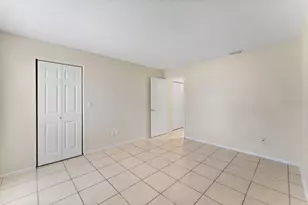 918 Otto Villa Pl, Tampa, FL 33612 - Photo 13