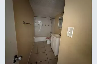 7512 Needle Leaf Place #52, Tampa, FL 33617 - Photo 5