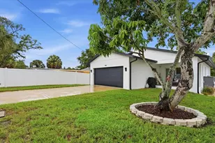 1919 42nd St S, Saint Petersburg, FL 33711 - Photo 33