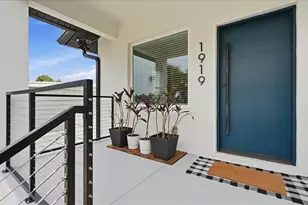 1919 42nd St S, Saint Petersburg, FL 33711 - Photo 5
