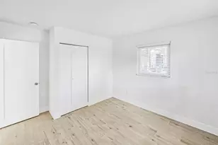 516 12th St W, Palmetto, FL 34221 - Photo 5