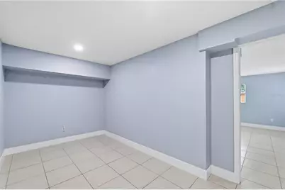 2607 W Crest Avenue, Tampa, FL 33614 - Photo 23
