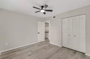 3711 W Iowa Ave, Tampa, FL 33611 - Photo 15