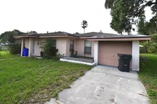 204 Shore Dr W, Oldsmar, FL 34677 - Photo 17