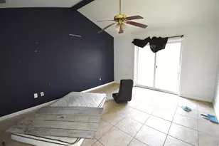 204 Shore Dr W, Oldsmar, FL 34677 - Photo 5