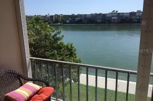 7625 Sun Island Dr S, South Pasadena, FL 33707 - Photo 7