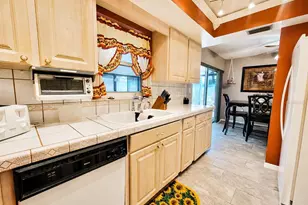9391 118th Ln, Seminole, FL 33772 - Photo 9