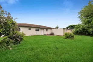 38 Abaco St, Lehigh Acres, FL 33936 - Photo 21