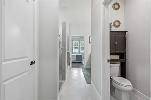 4678 Dover Bluff Ct, Valrico, FL 33594 - Photo 31