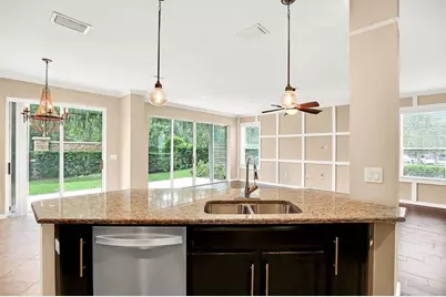 16405 Egret Crossing Lane, Lithia, FL 33547 - Photo 11