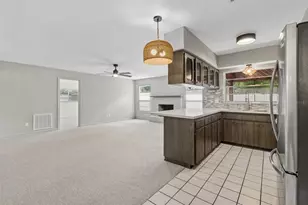 507 Rollingview Dr, Temple Terrace, FL 33617 - Photo 11