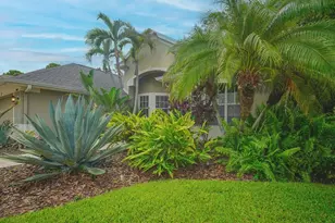 9814 Gretna Grn Dr, Tampa, FL 33626 - Photo 3